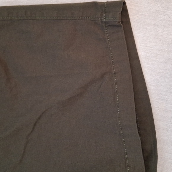 Men's Shorts - Picture 4 of 12